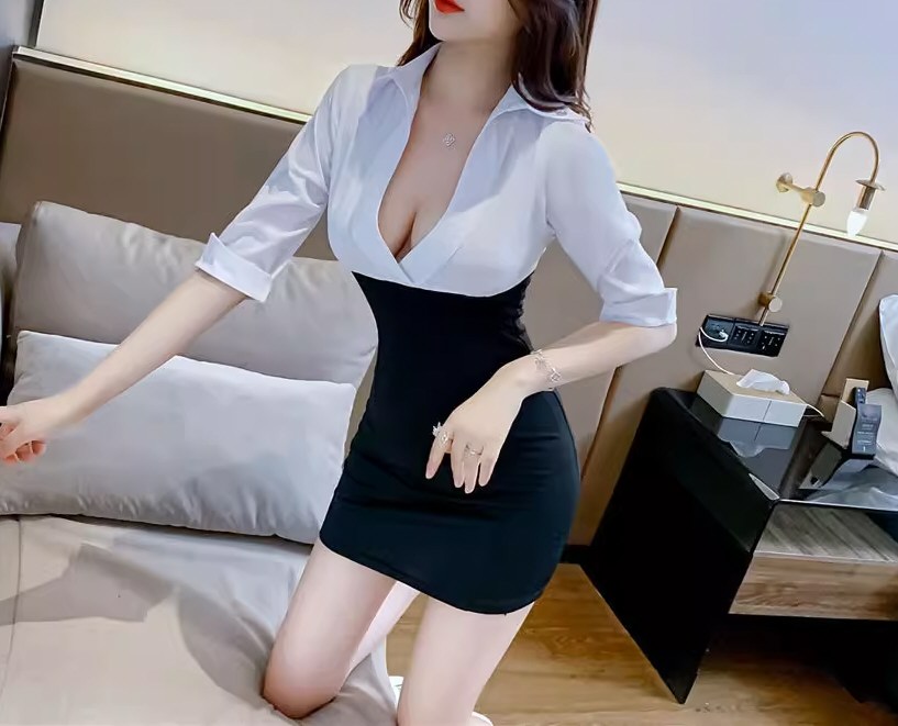 妩媚女神情趣连衣裙写真