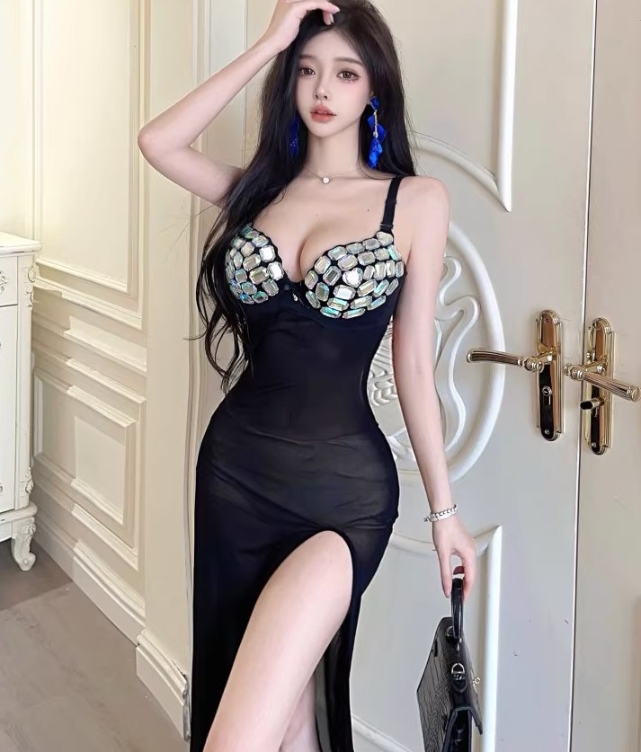 性感女神情趣连衣裙写真