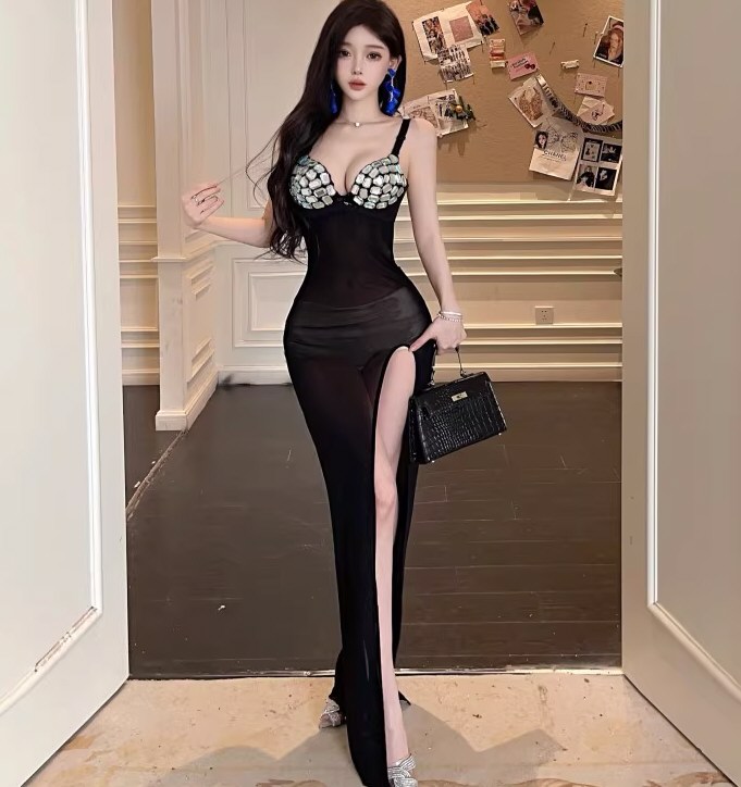 性感女神情趣连衣裙写真