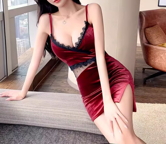 诱人御姐情趣连衣裙写真