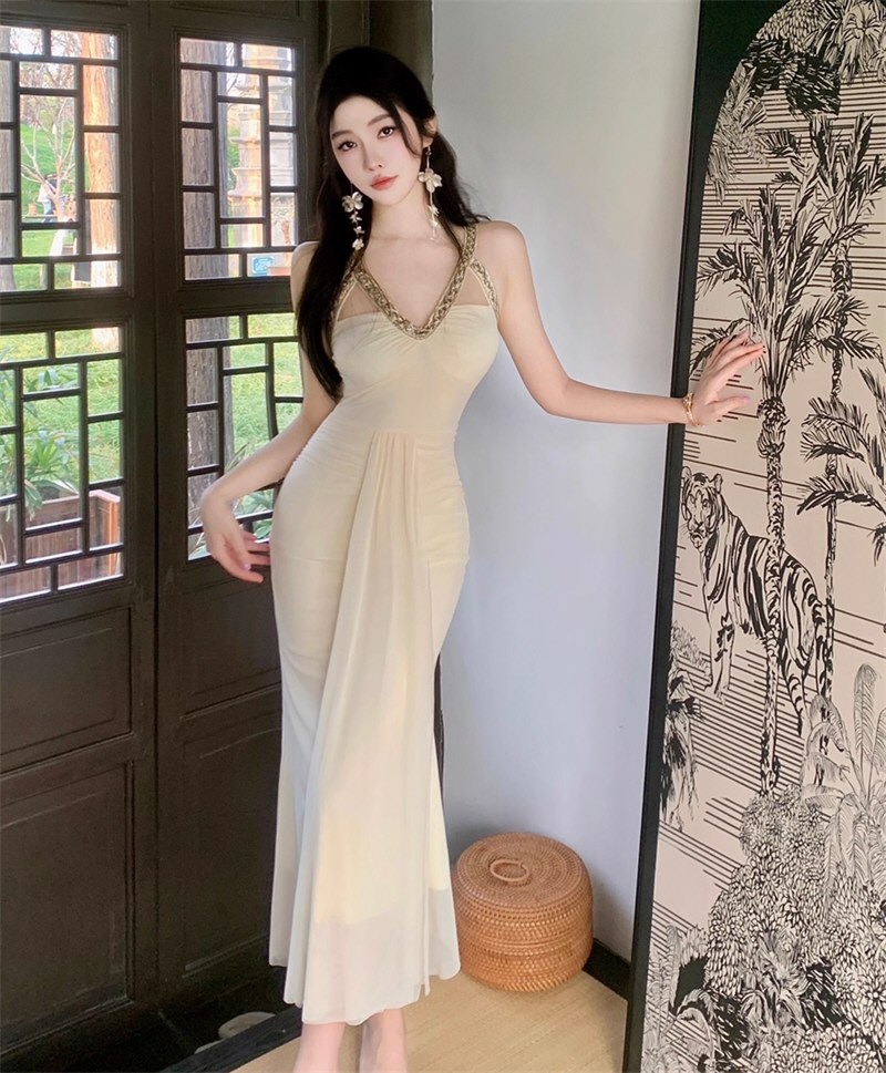 漂亮美女情趣连衣裙图集