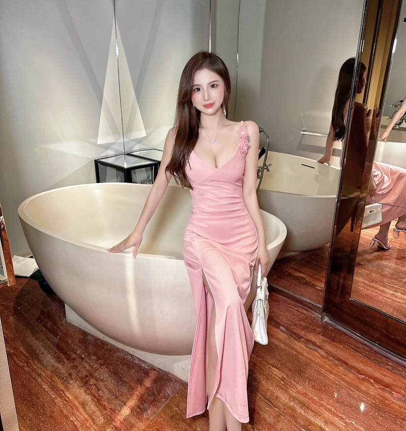 极品淘女郎情趣连衣裙全集