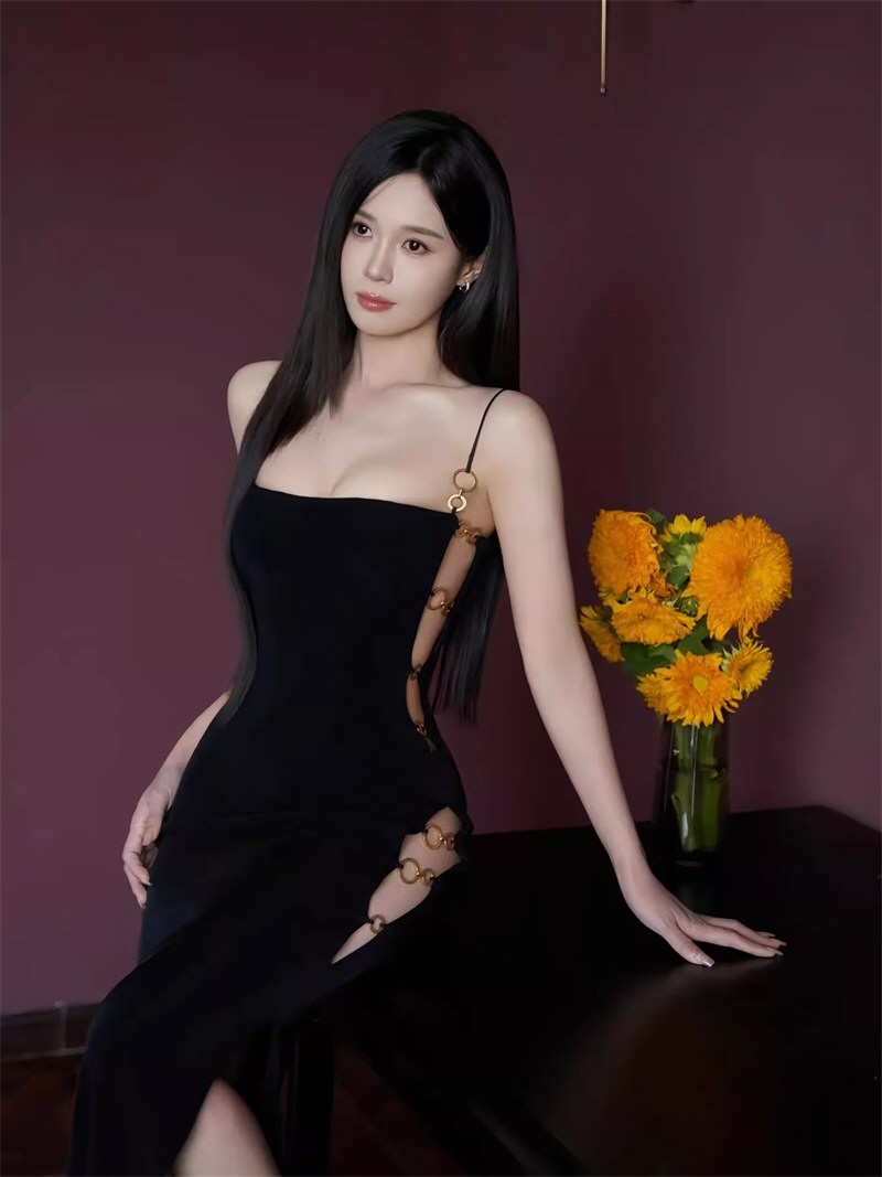 妖艳少女情趣连衣裙相册