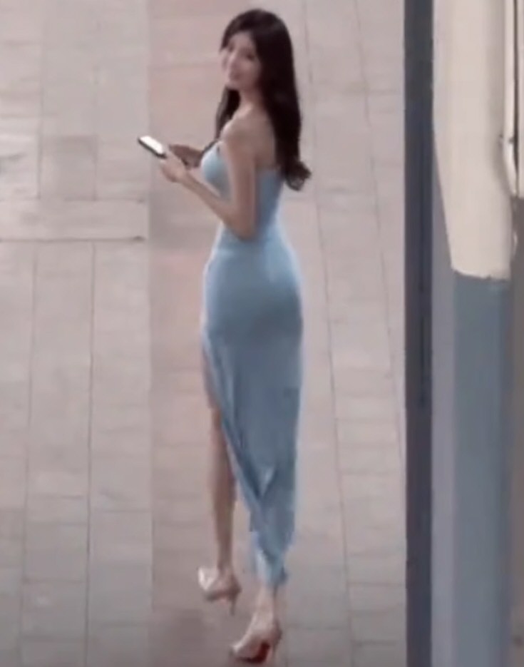 妖艳少女情趣连衣裙相册
