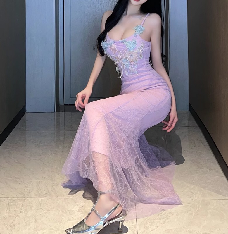 美丽御姐情趣连衣裙秀原图