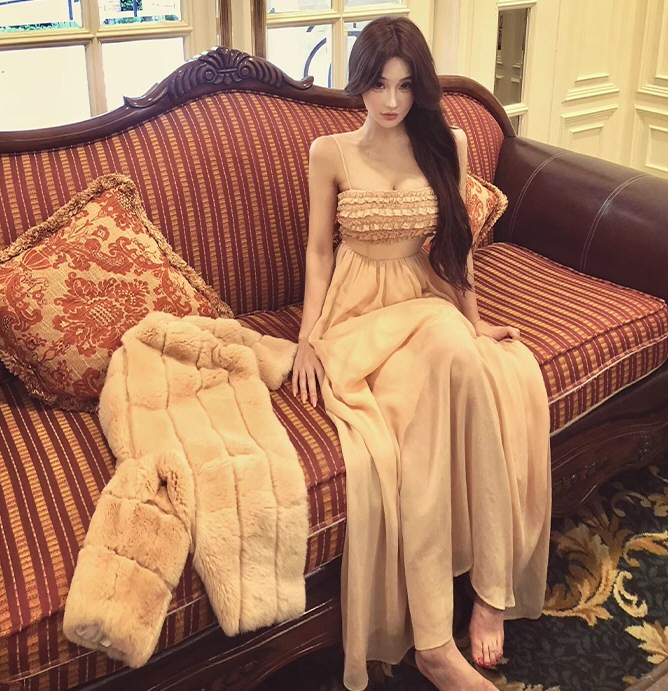 美丽美女情趣连衣裙写真