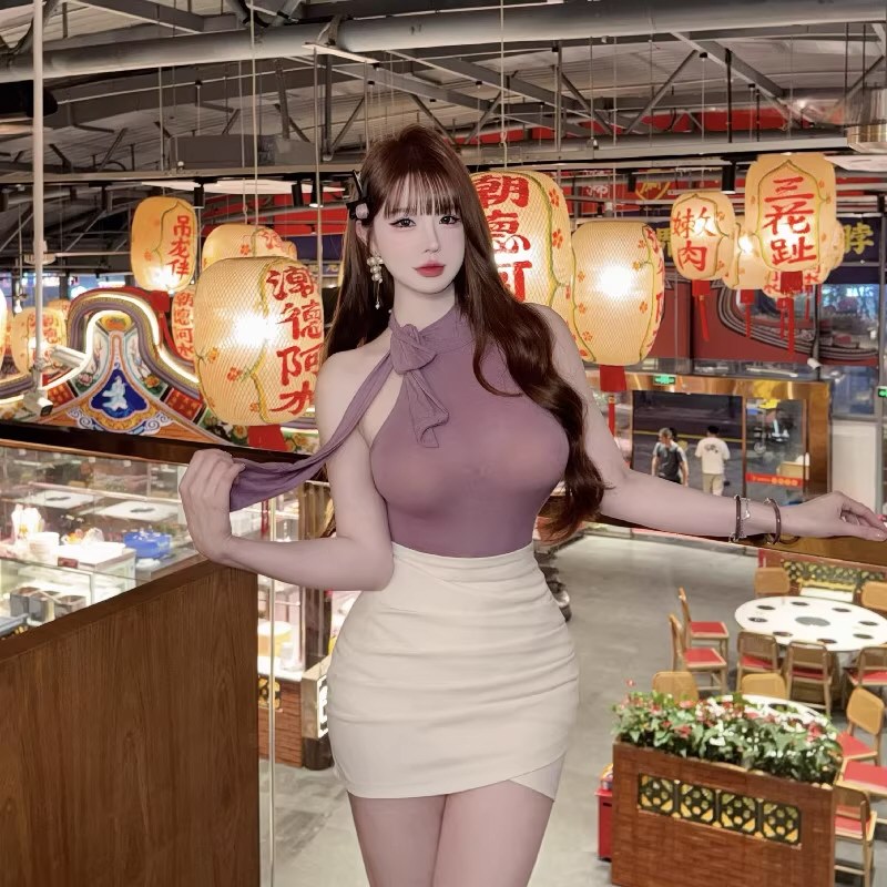 美貌模特性感服装私拍图