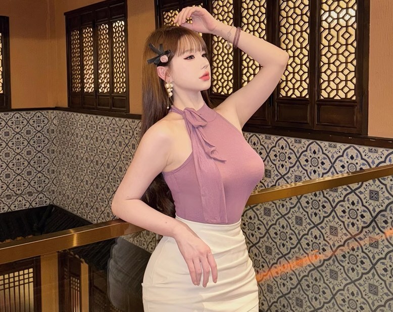 美貌模特性感服装私拍图