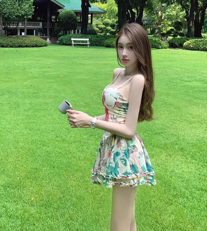 极品嫩模情趣内衣连衣裙福利