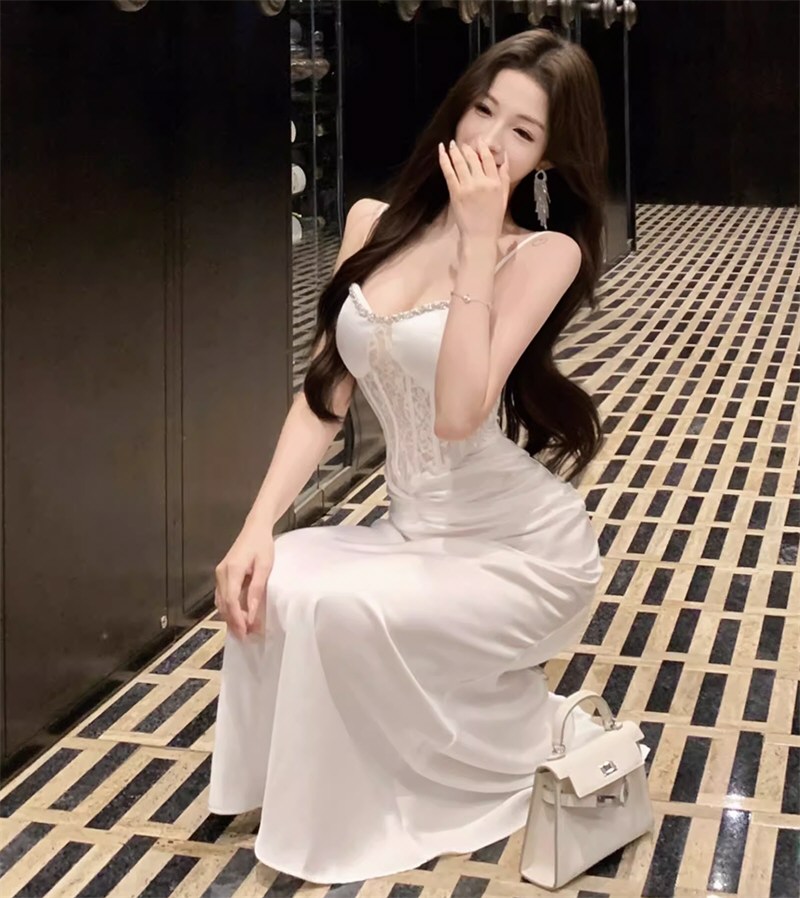 妖艳网红情趣连衣裙写真