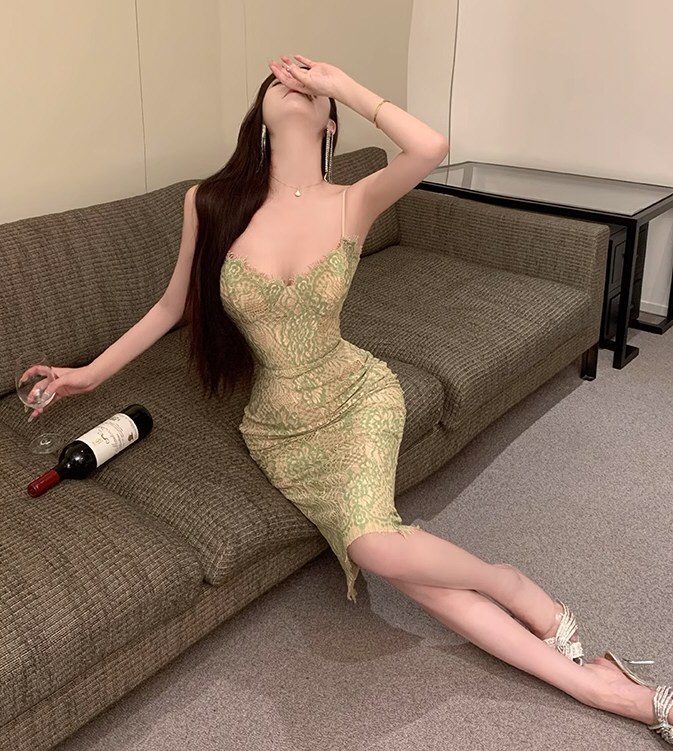 丰满网红性感连衣裙写真