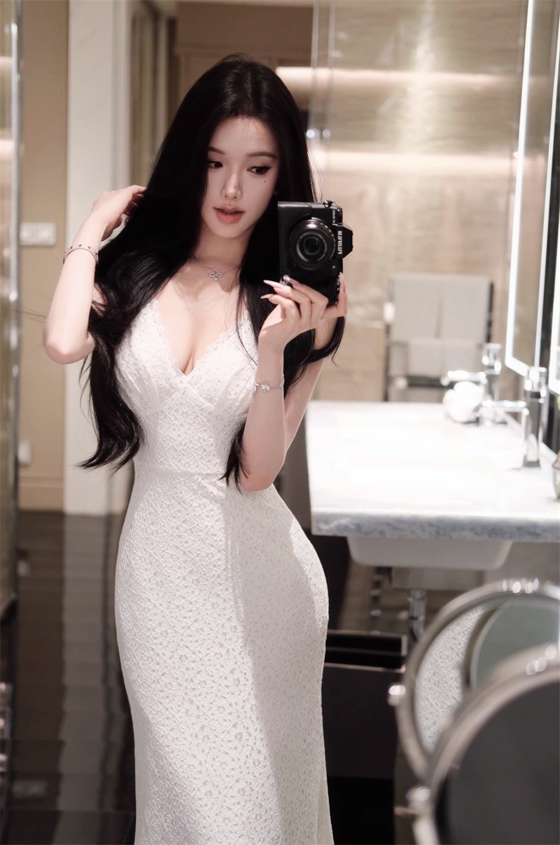丰满网红性感连衣裙套图