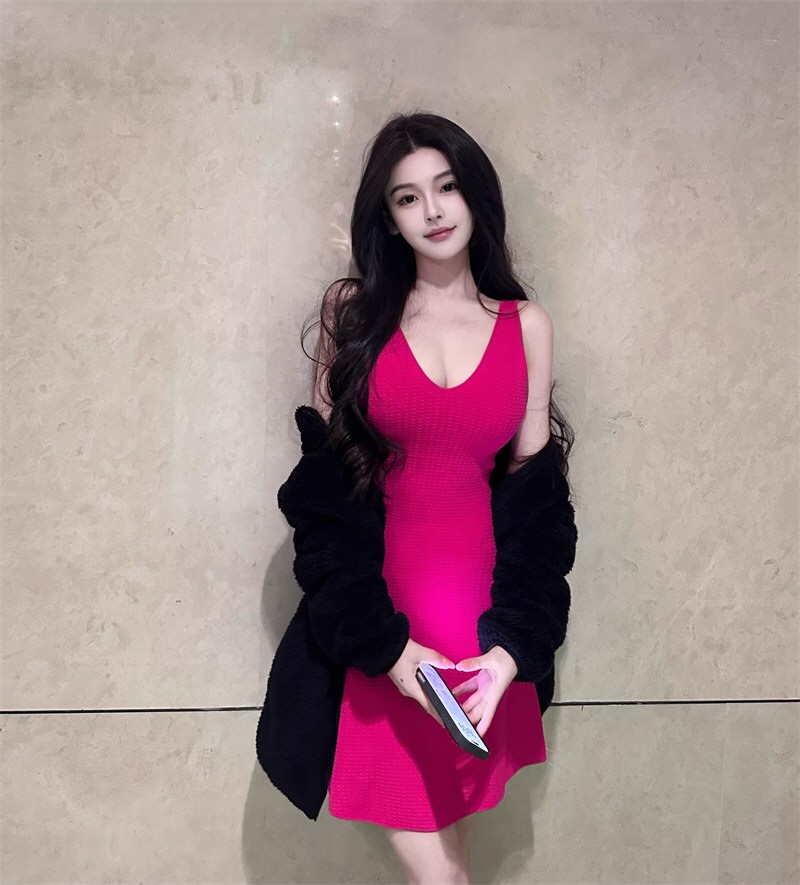 妩媚少女性感连衣裙套图