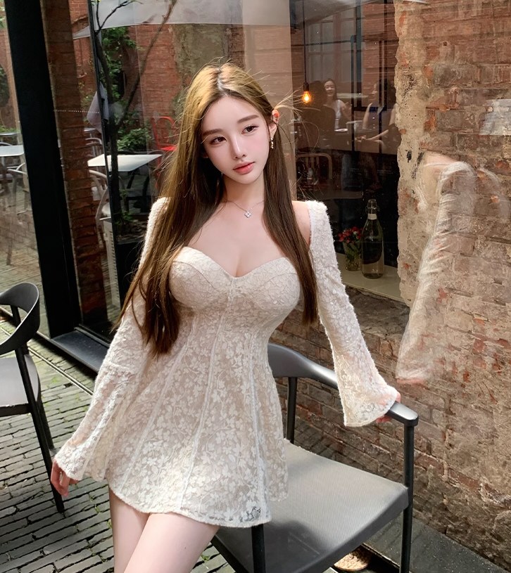 丰满御姐情趣连衣裙私拍