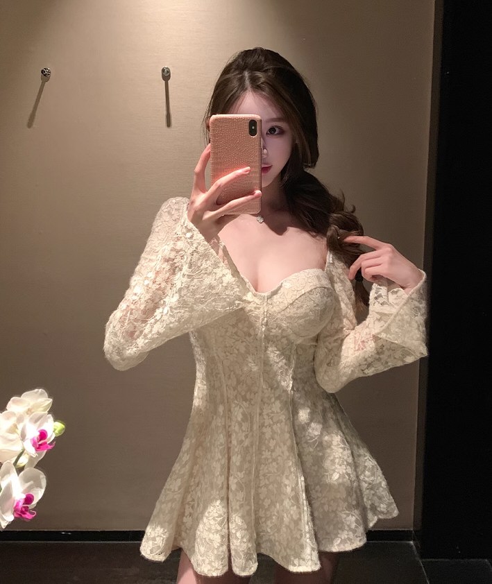 丰满御姐情趣连衣裙私拍