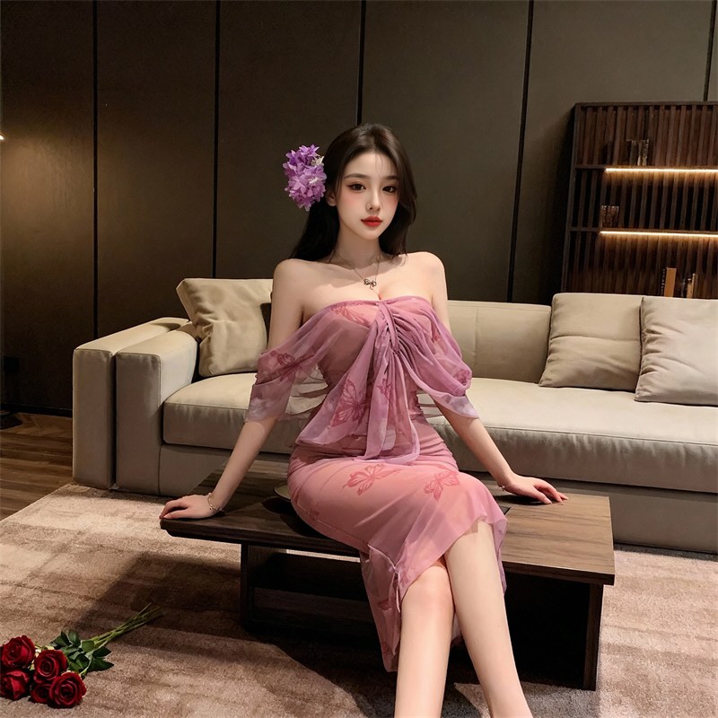 靓丽少女性感连衣裙相册