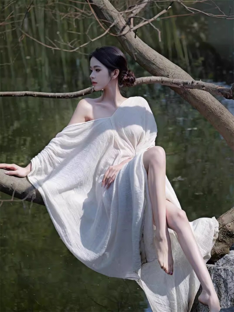 美丽嫩模情趣连衣裙专辑