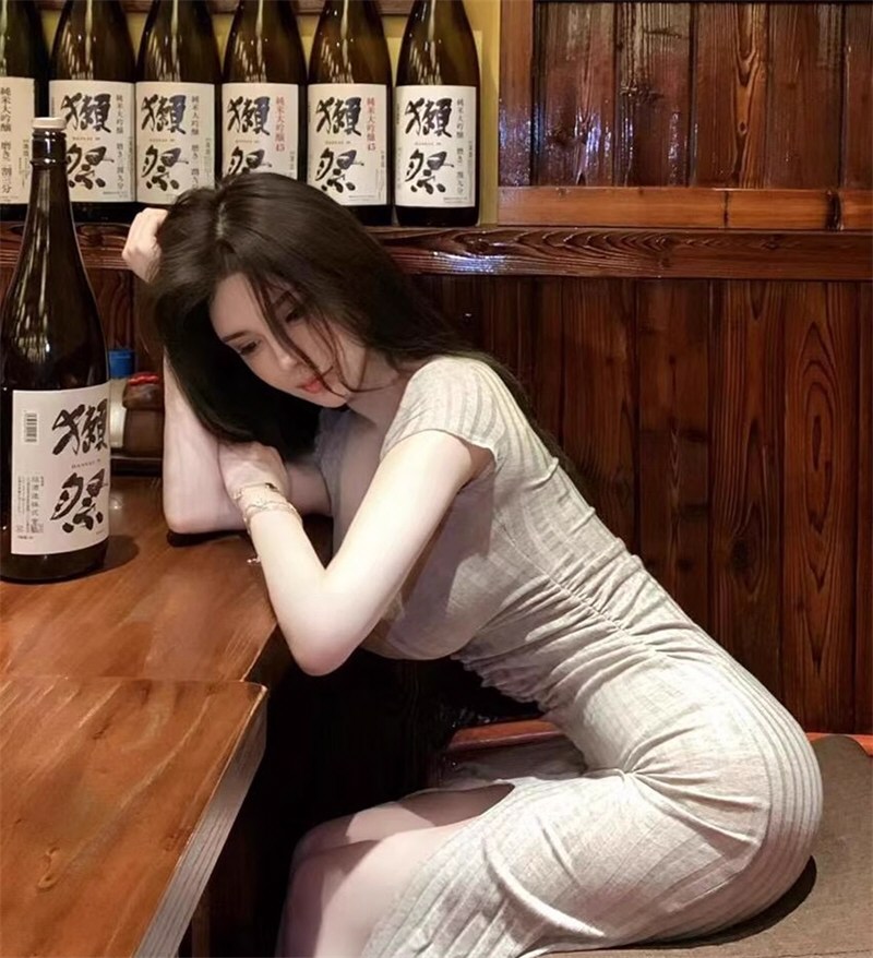 妖艳尤物性感连衣裙图集