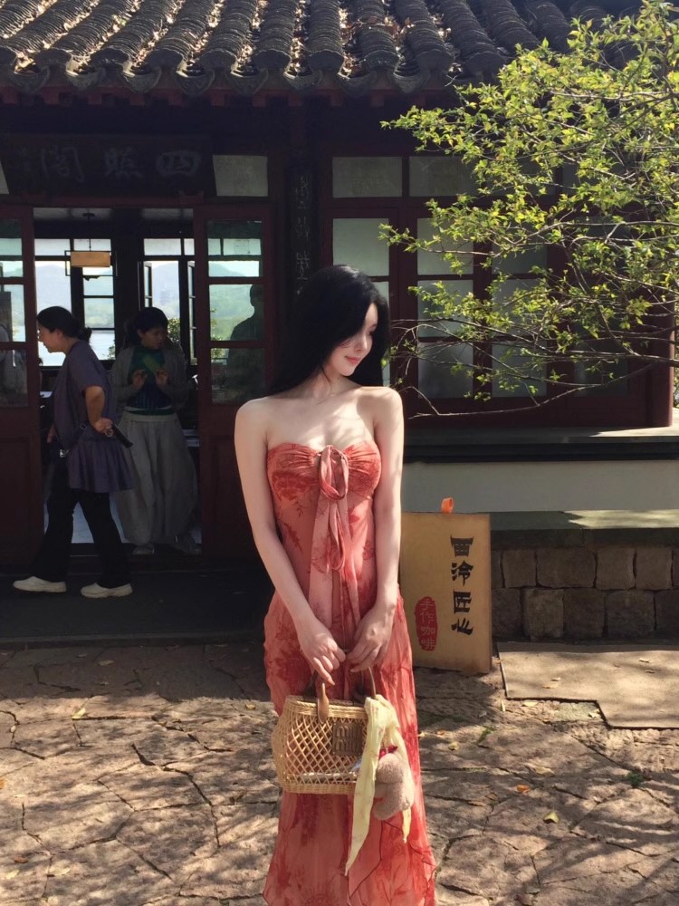 妖艳少女情趣连衣裙福利