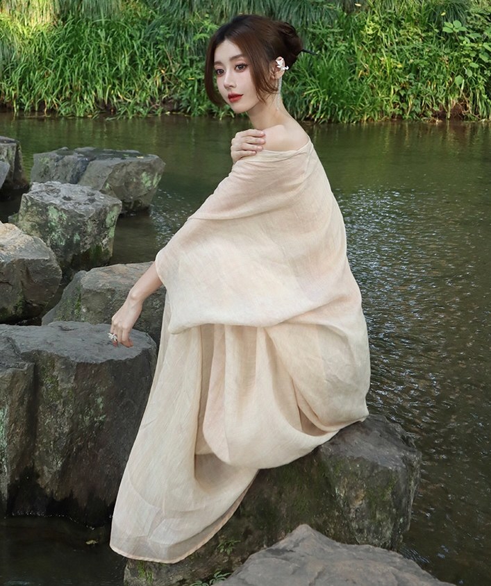 诱人嫩模情趣连衣裙套图