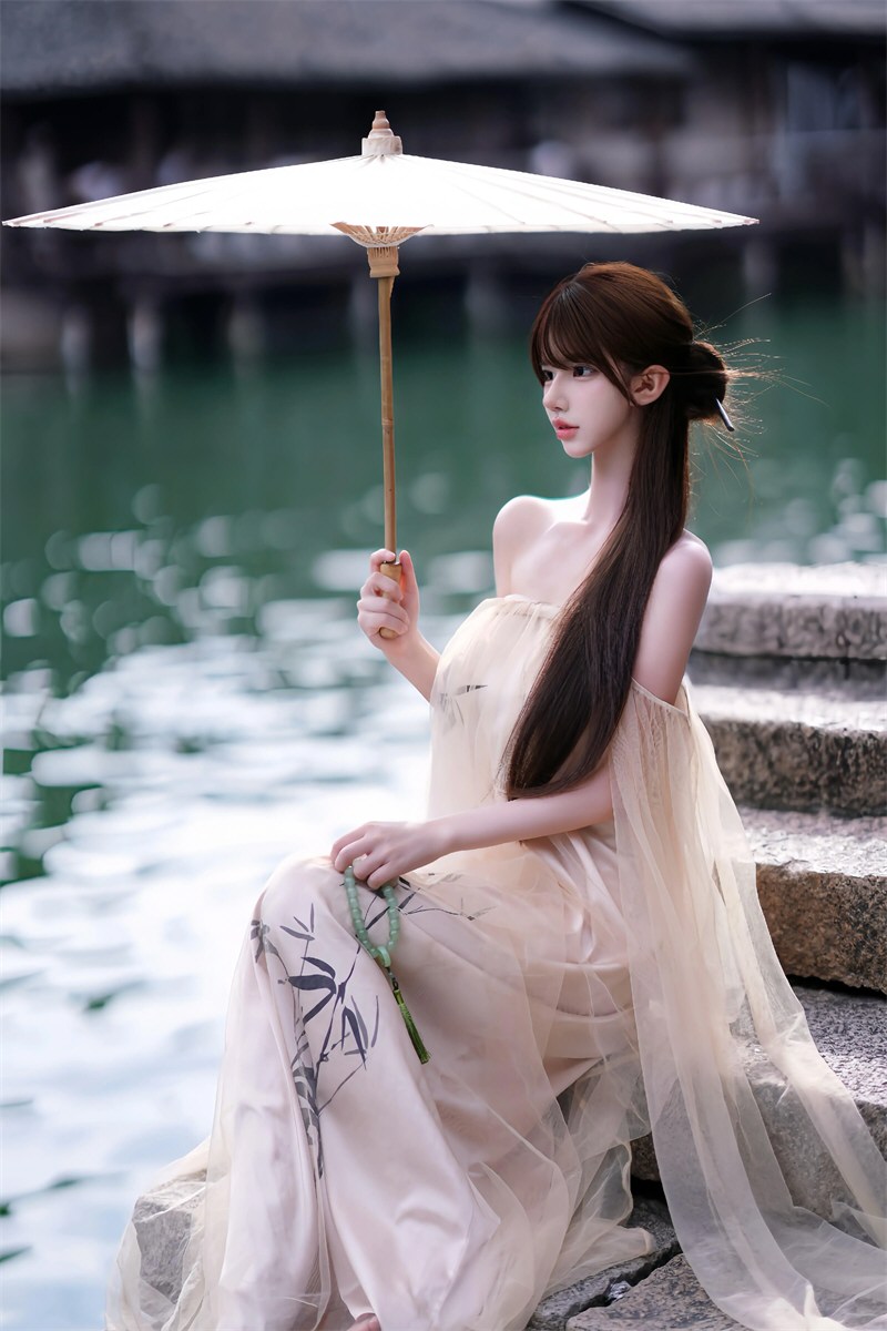 丰腴嫩模情趣连衣裙原图福利