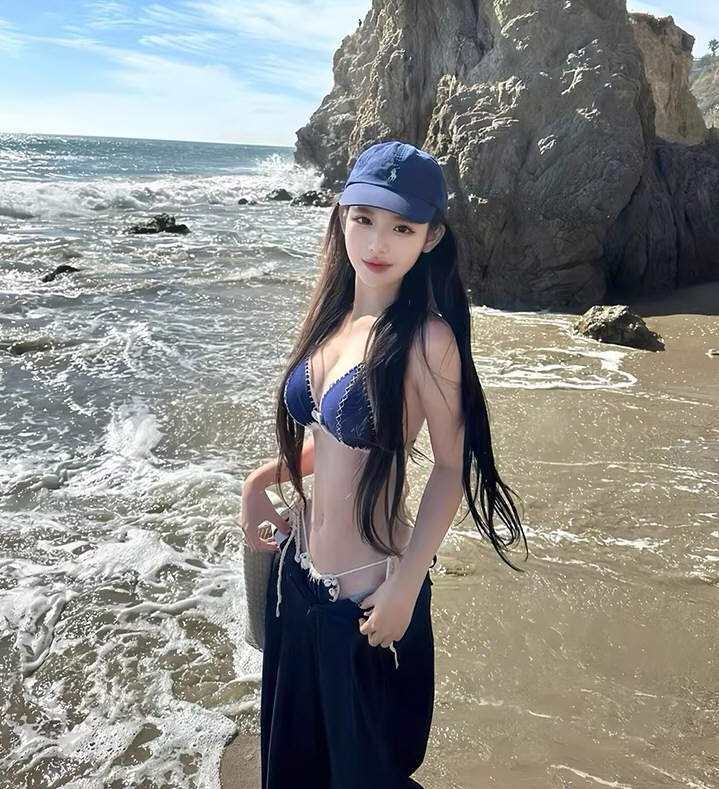 诱人美女性感比基尼衣图集