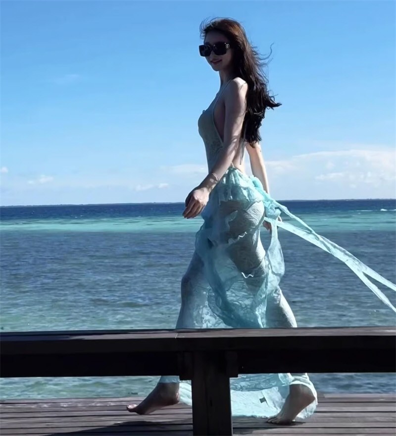 靓丽御姐性感连衣裙套图