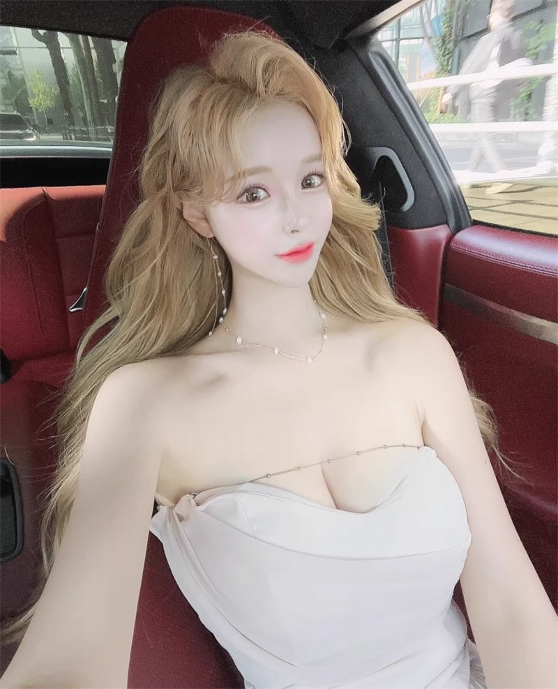 靓丽美女性感连衣裙相册精选