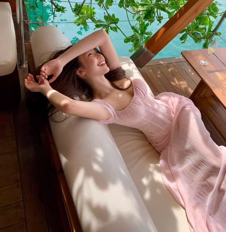 极品模特性感连衣裙专辑