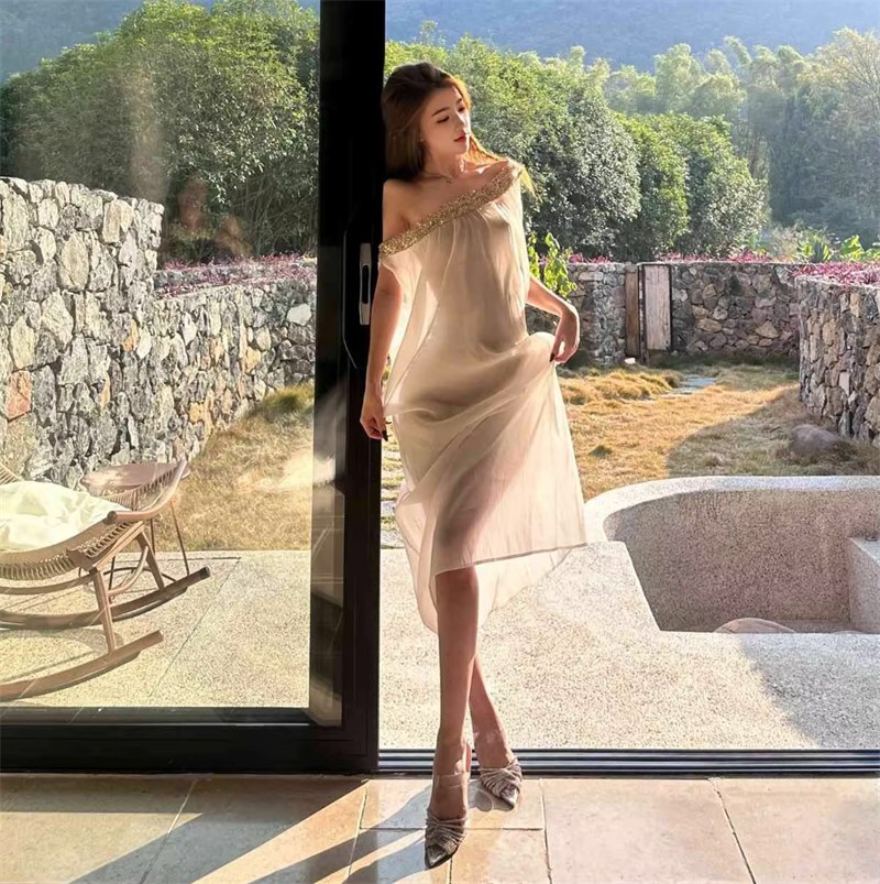 美貌模特性感连衣裙照片精选