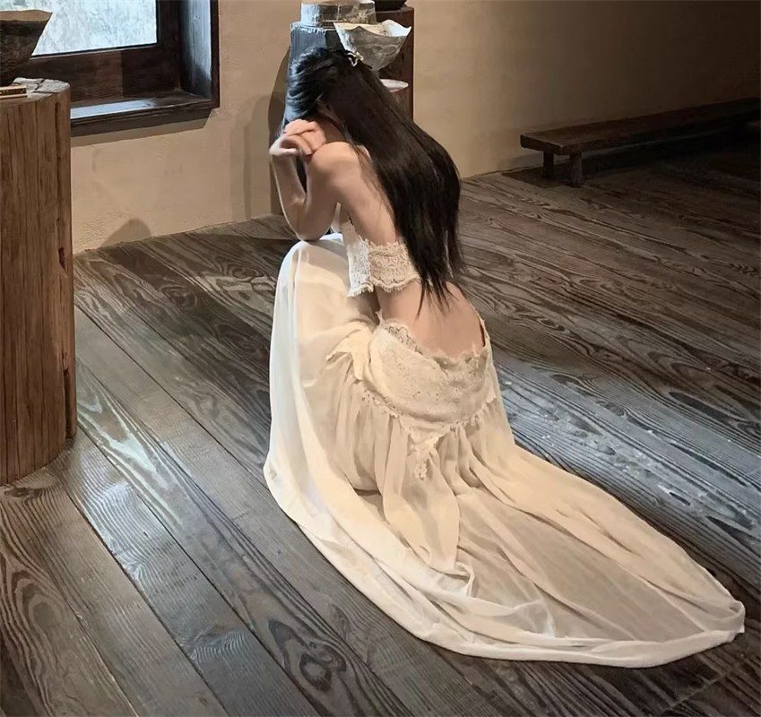 美貌模特性感连衣裙照片精选