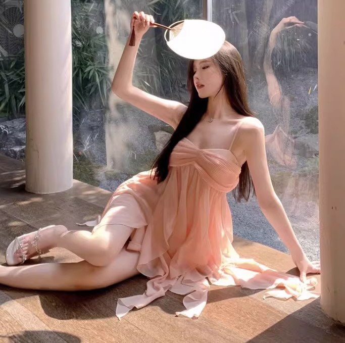 靓丽女神性感连衣裙套图