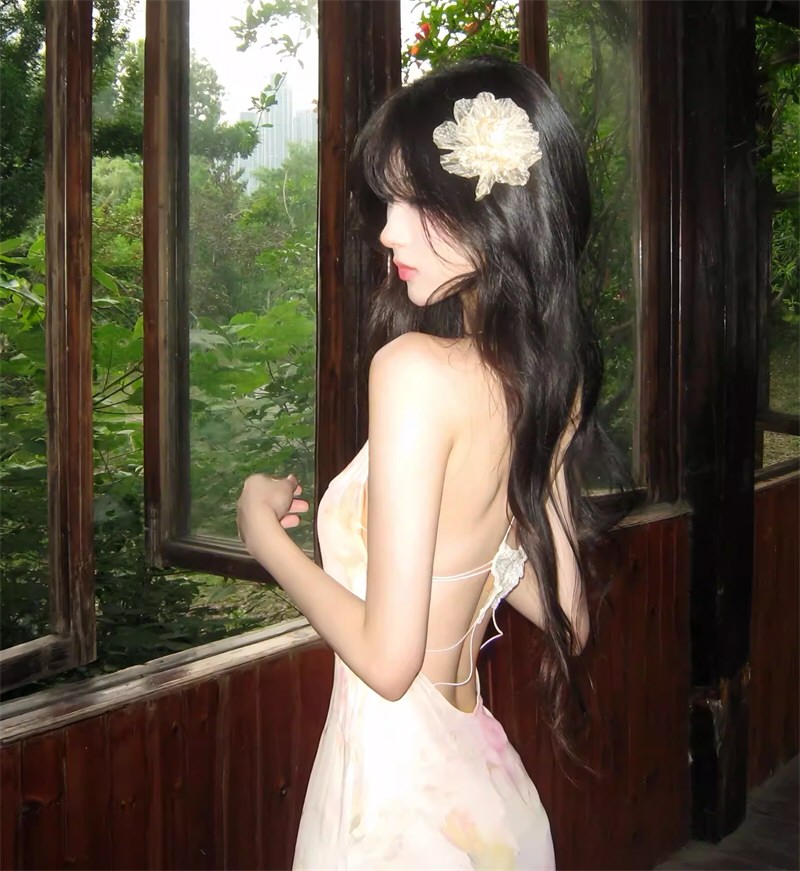 妖艳御姐性感连衣裙相册