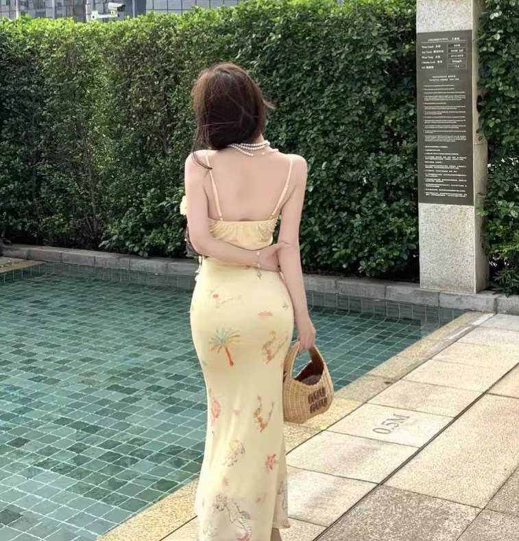 妖艳美女性感连衣裙图片全集