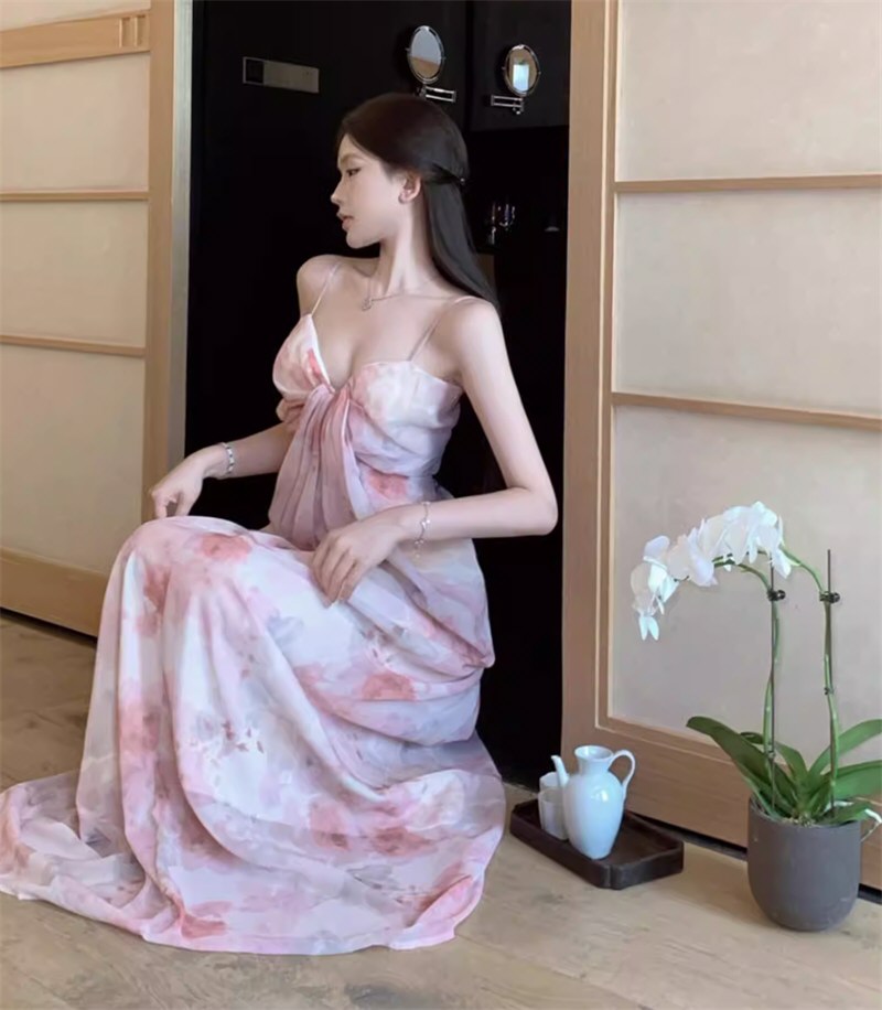 丰满嫩模情趣睡衣图集