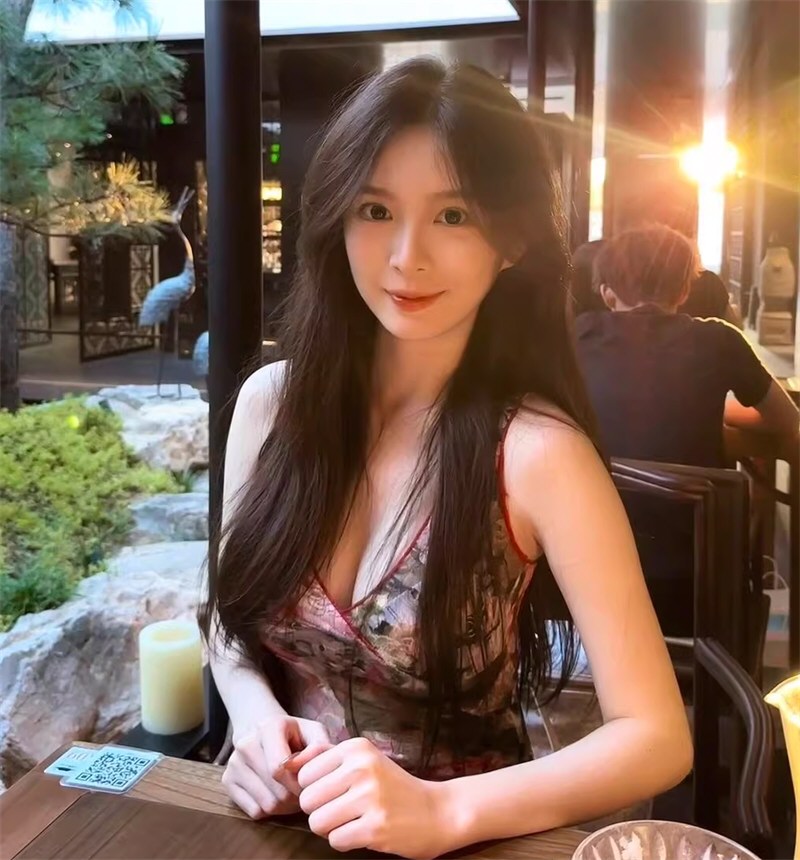 性感御姐性感连衣裙图集