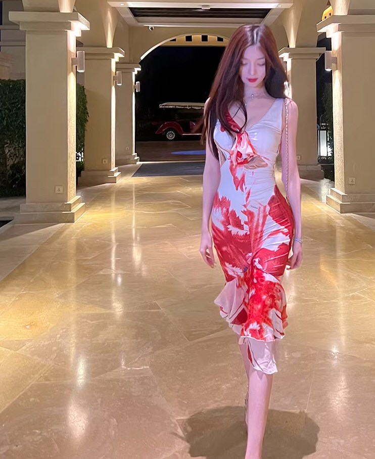 诱人御姐性感连衣裙照片