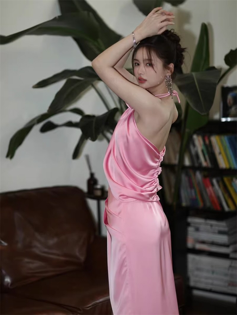 丰满淘女郎性感连衣裙图集