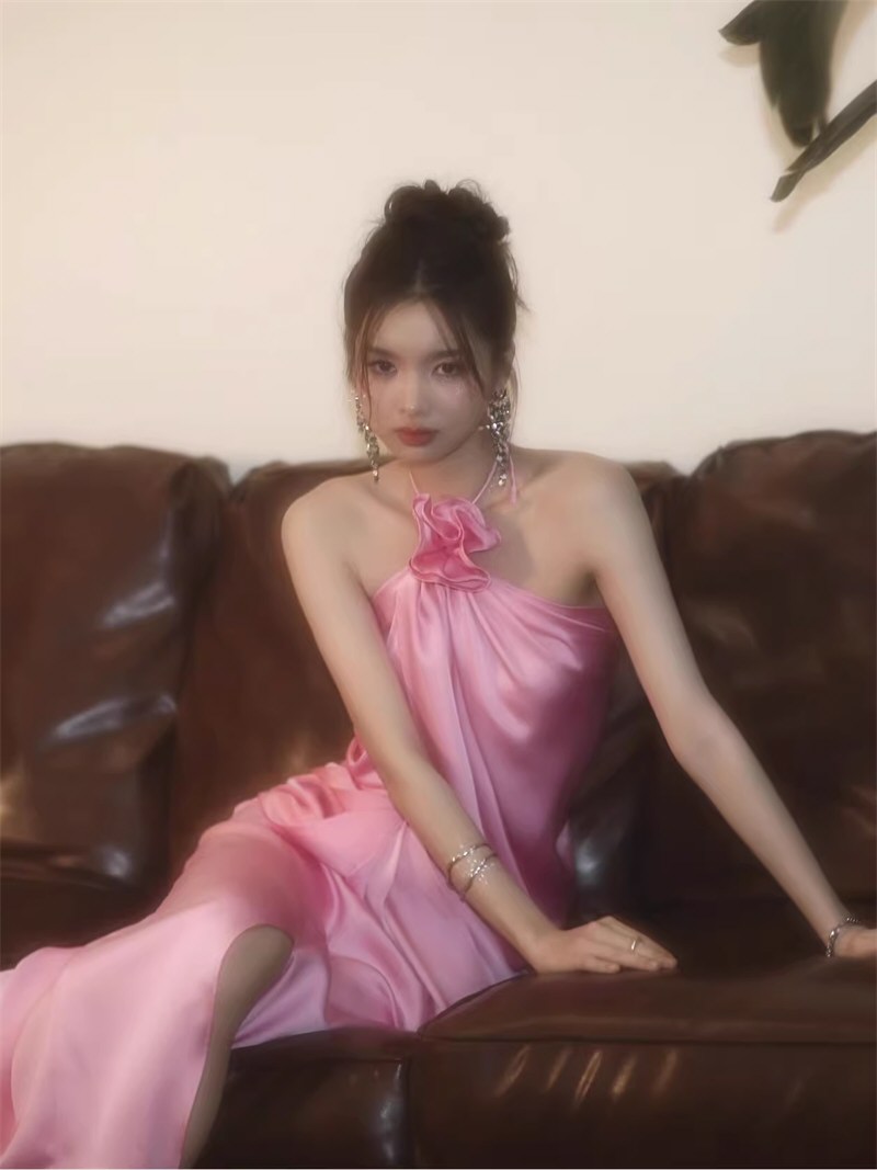 丰满淘女郎性感连衣裙图集