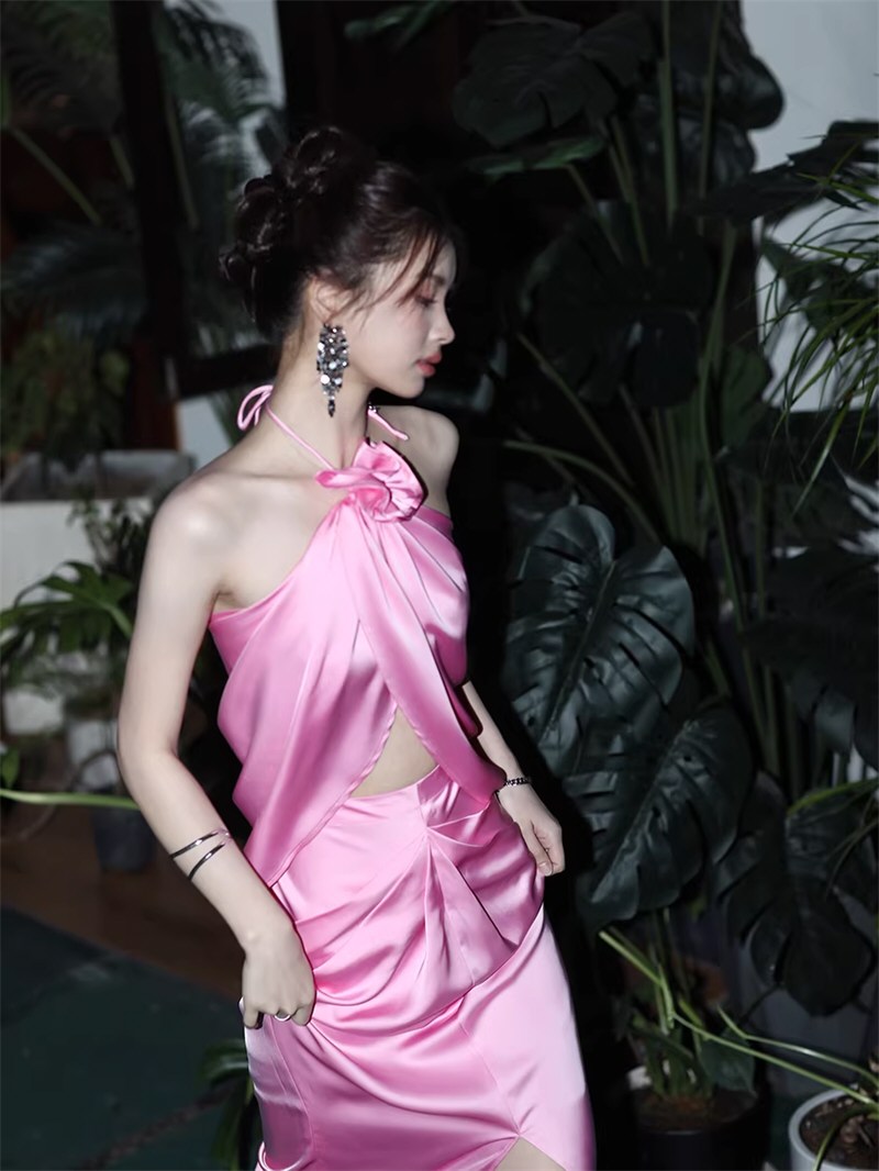 丰满淘女郎性感连衣裙图集