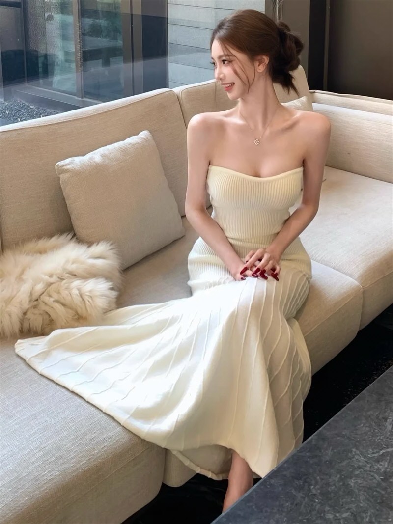 妩媚女神性感连衣裙照片