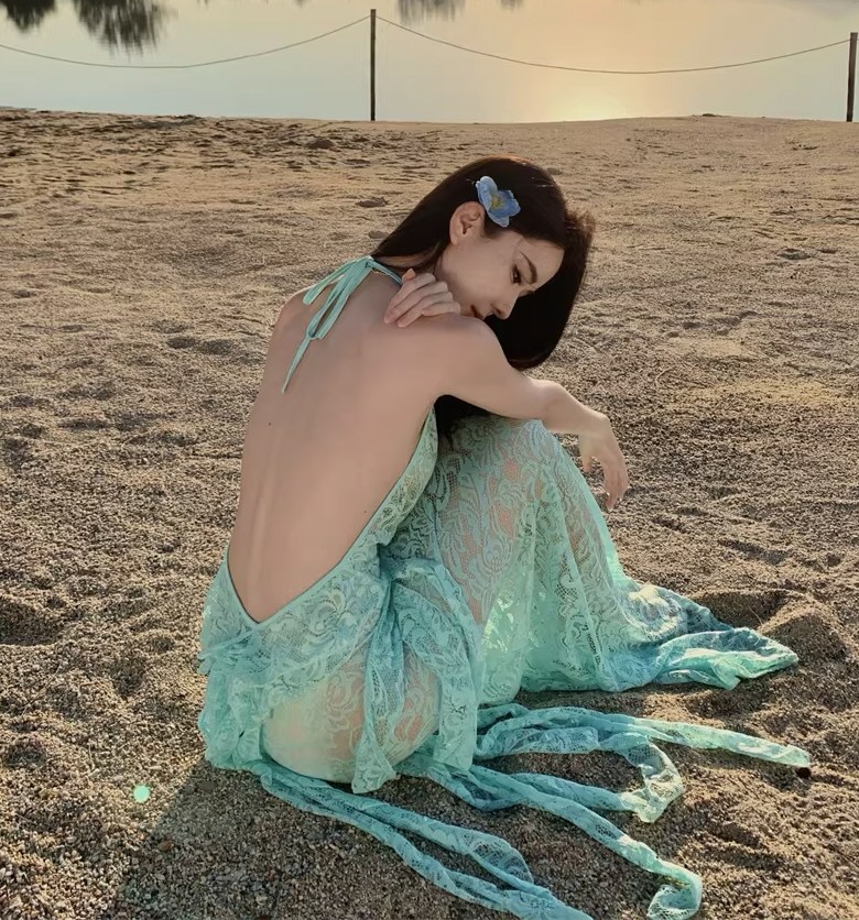 清纯美人性感连衣裙相册