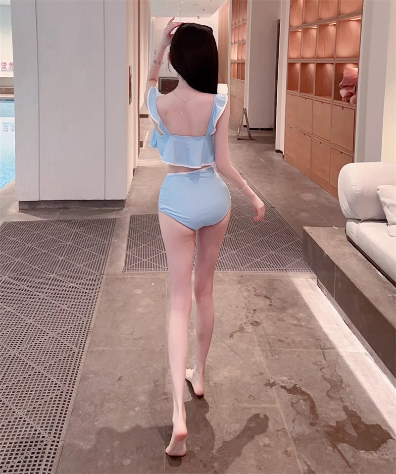 丰满嫩模性感连衣裙相册