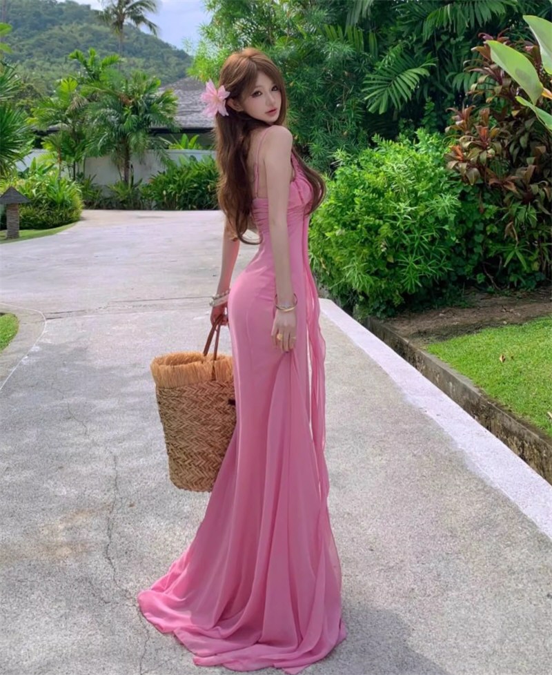 漂亮嫩模性感连衣裙照片图集