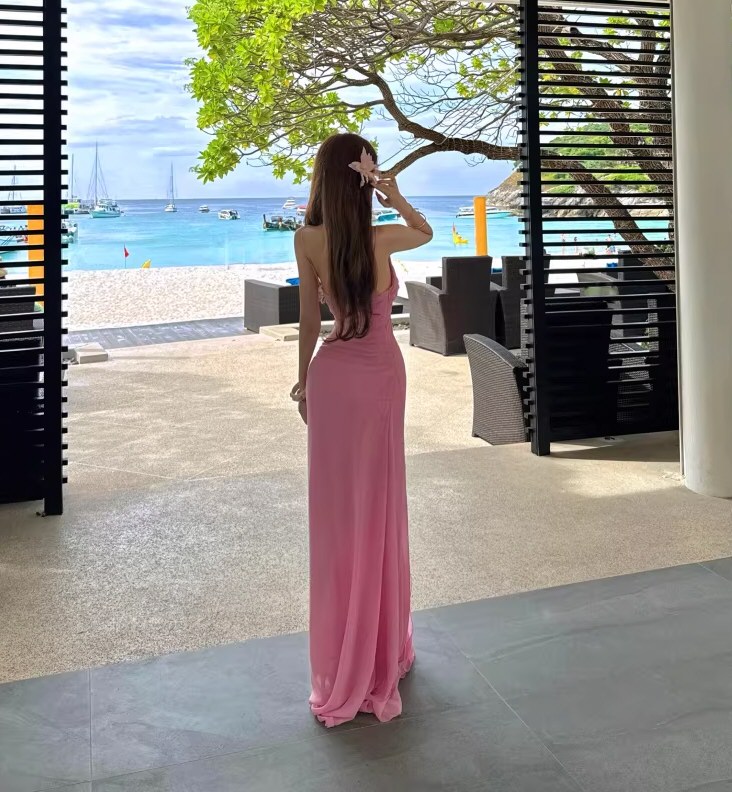 漂亮嫩模性感连衣裙照片图集