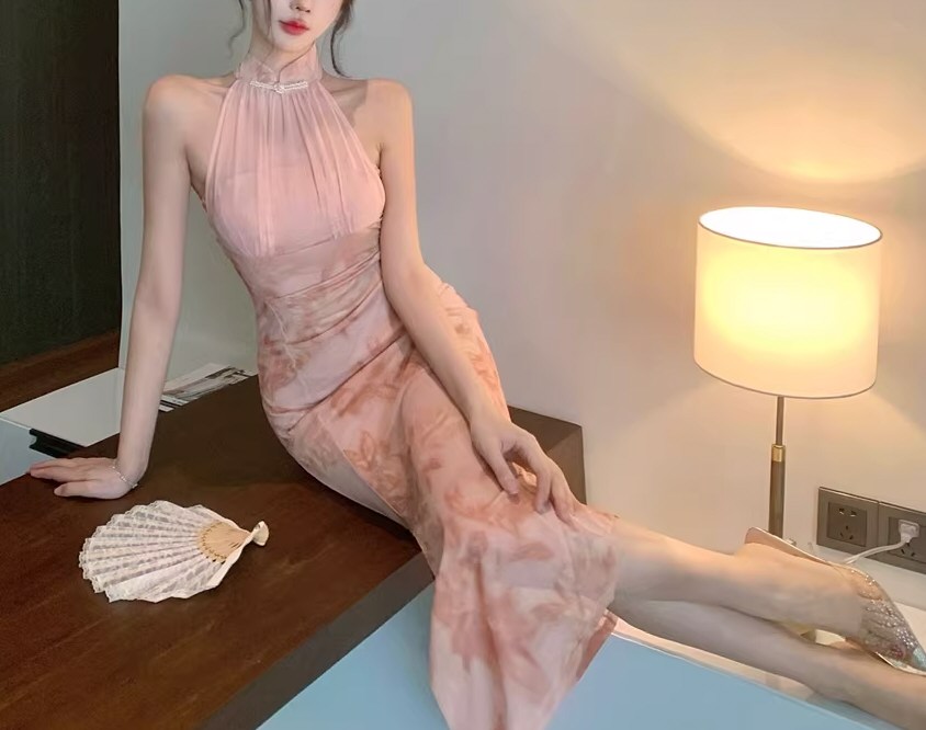 丰满模特性感连衣裙套图