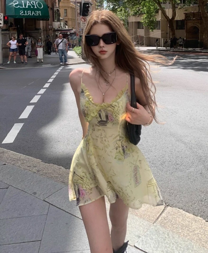 漂亮嫩模性感连衣裙相册