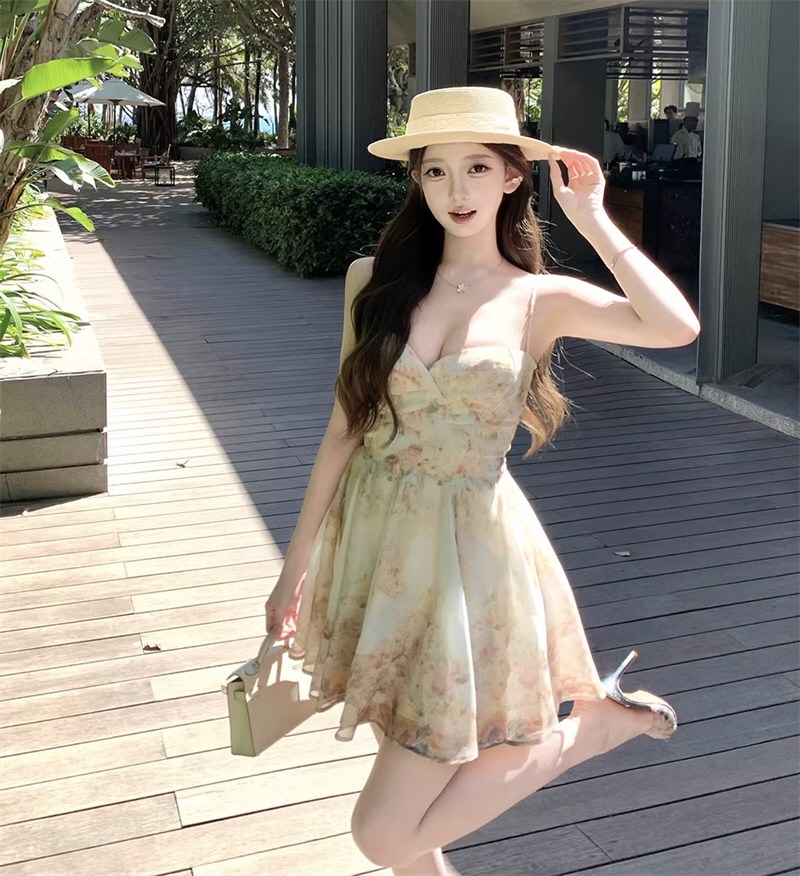 美丽美人性感连衣裙照片秀