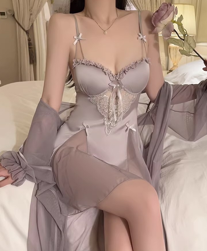 白嫩美人情趣睡衣照片