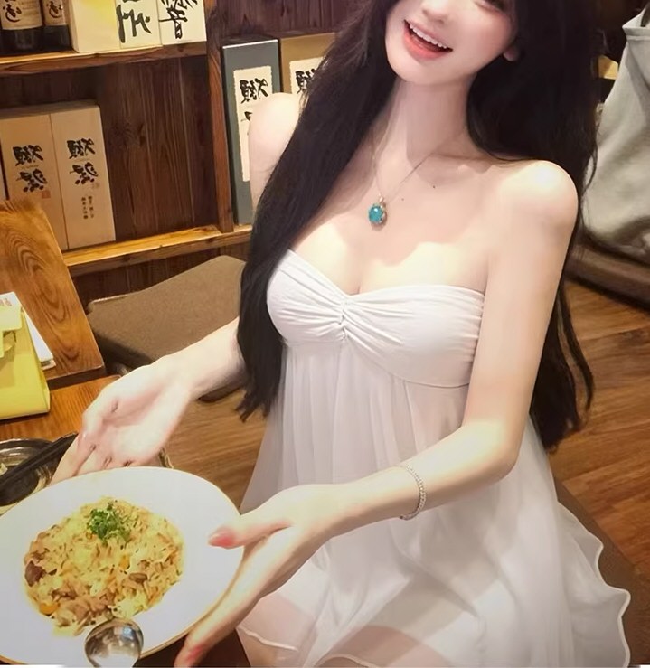 美丽嫩模性感连衣裙照片精选